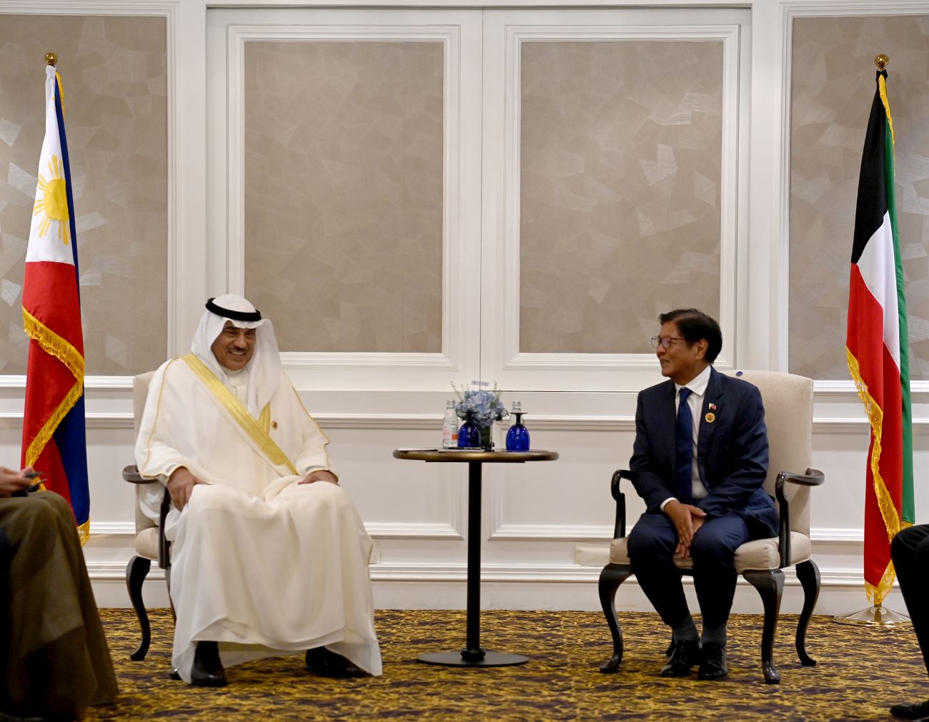 ممثل سمو أمير البلاد سمو ولي العهد يلتقي الرئيس الفلبيني في كوالالمبور