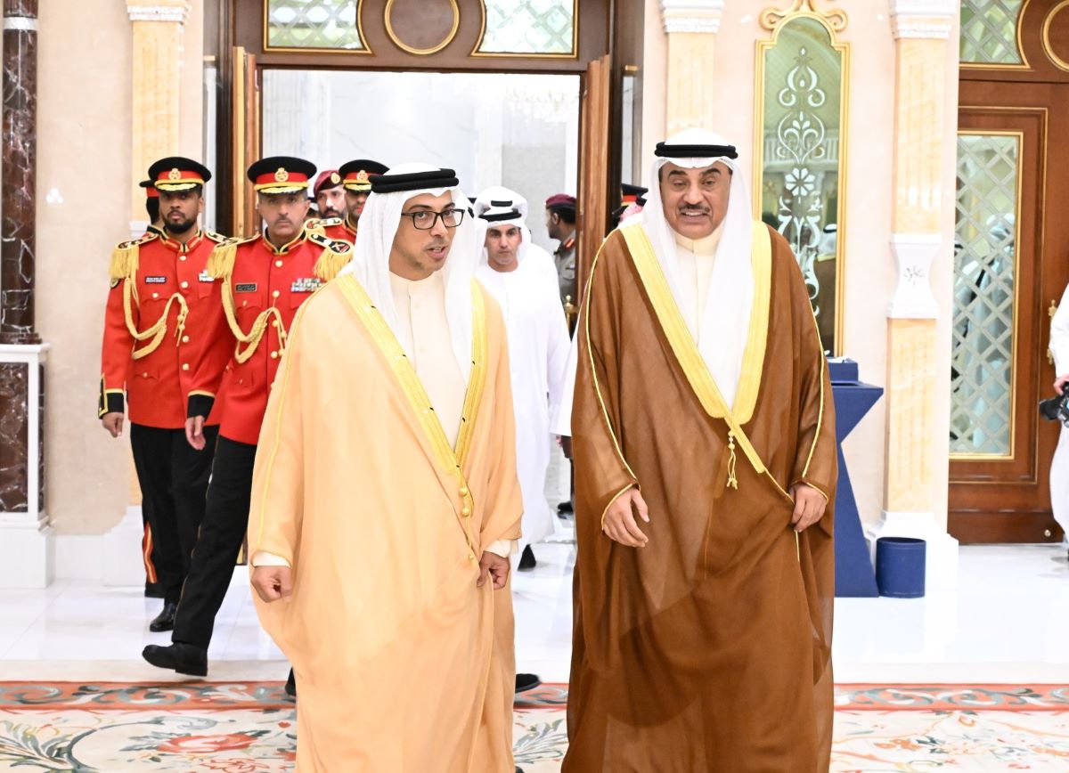 Kuwait Crown Prince holds banquet in honor of visiting UAE Vice Pres.