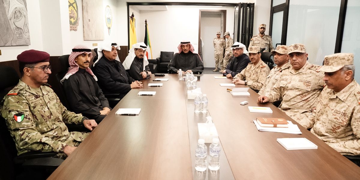 سمو ولي العهد يقوم بزيارة إلى وزارة الدفاع