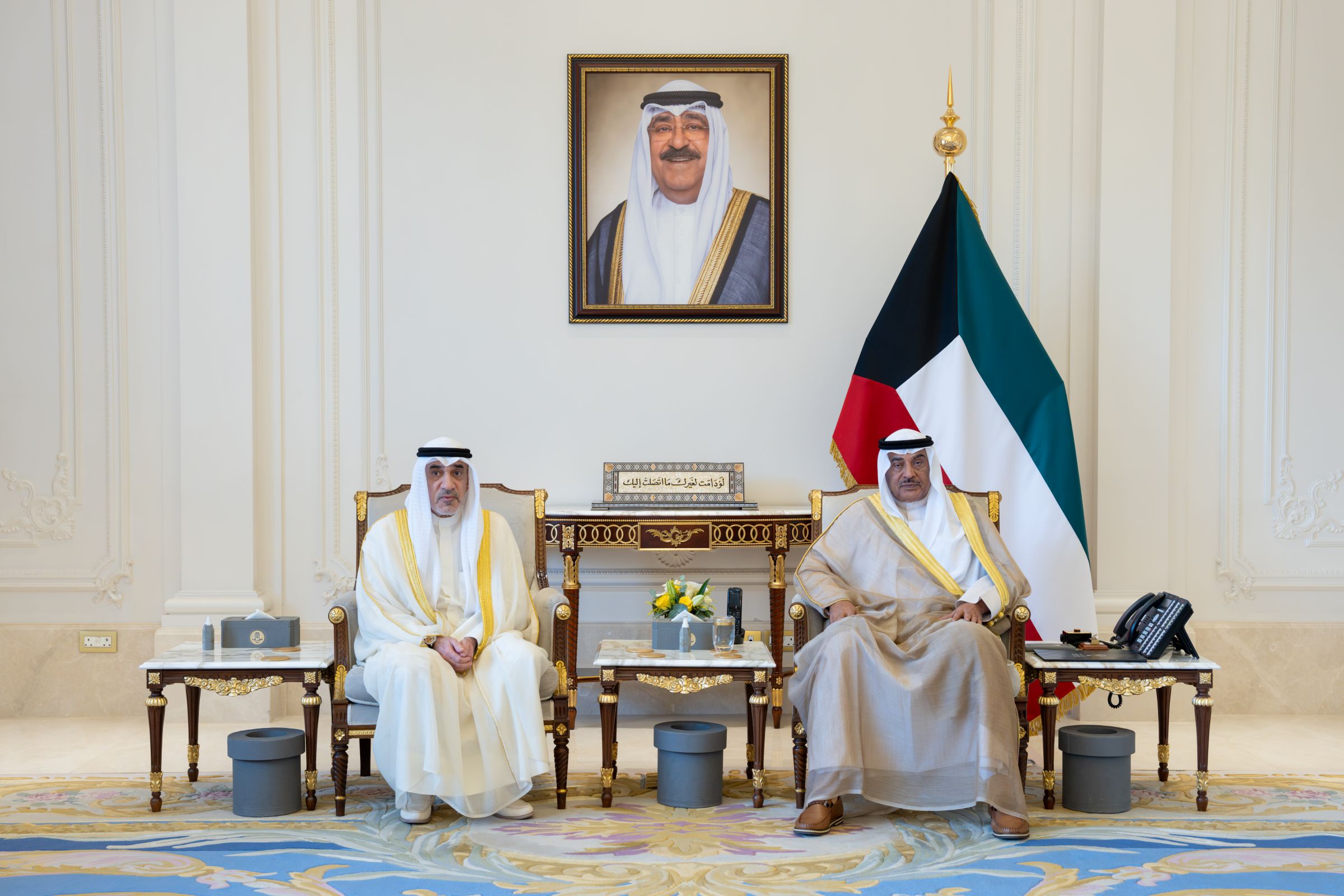 سمو ولي العهد يستقبل رئيس مجلس الوزراء بالإنابة ووزير الداخلية والمدير العام لإدارة (مكافحة المخدرات)